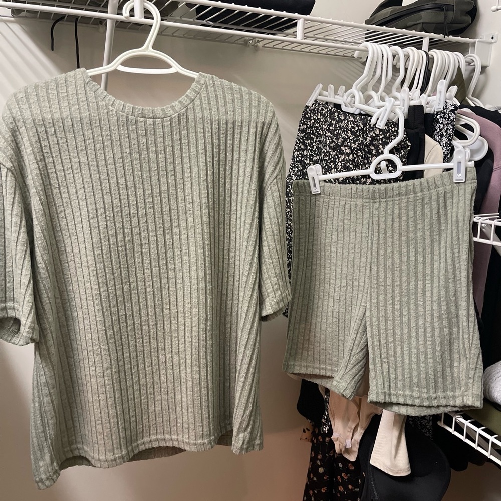 SHEIN Lounge Set // M // Olive Green